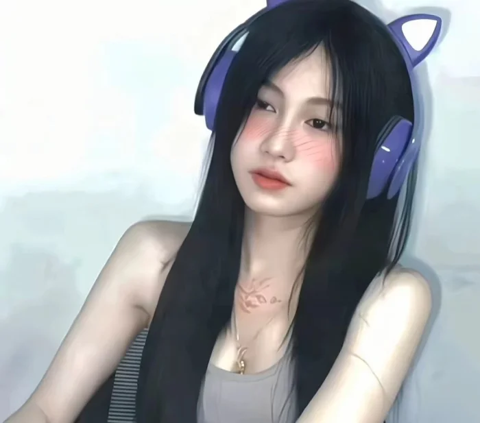 血战机械人美女高雅造型