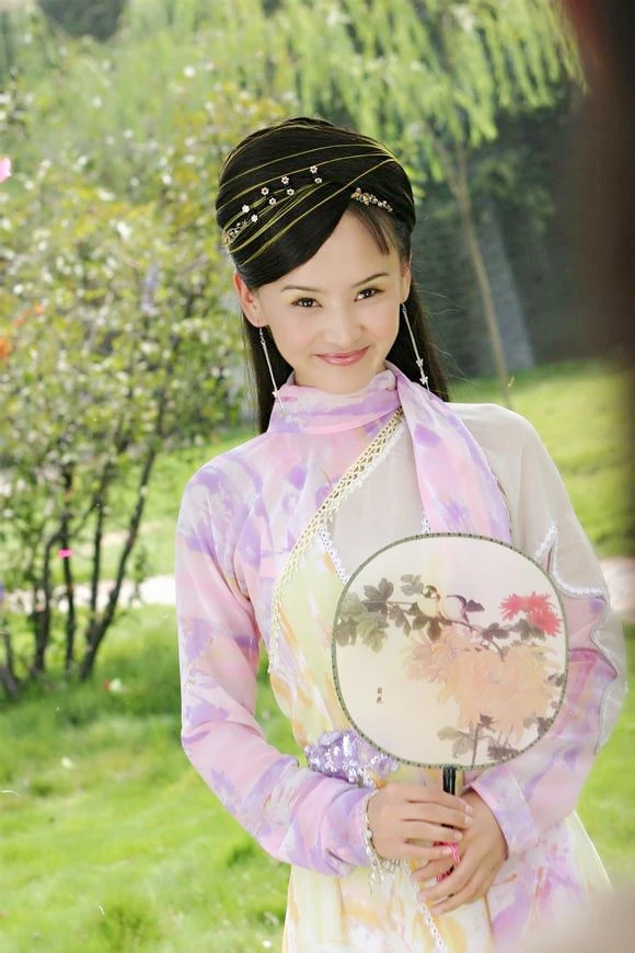 密林深处美女壁纸图片2025最新款