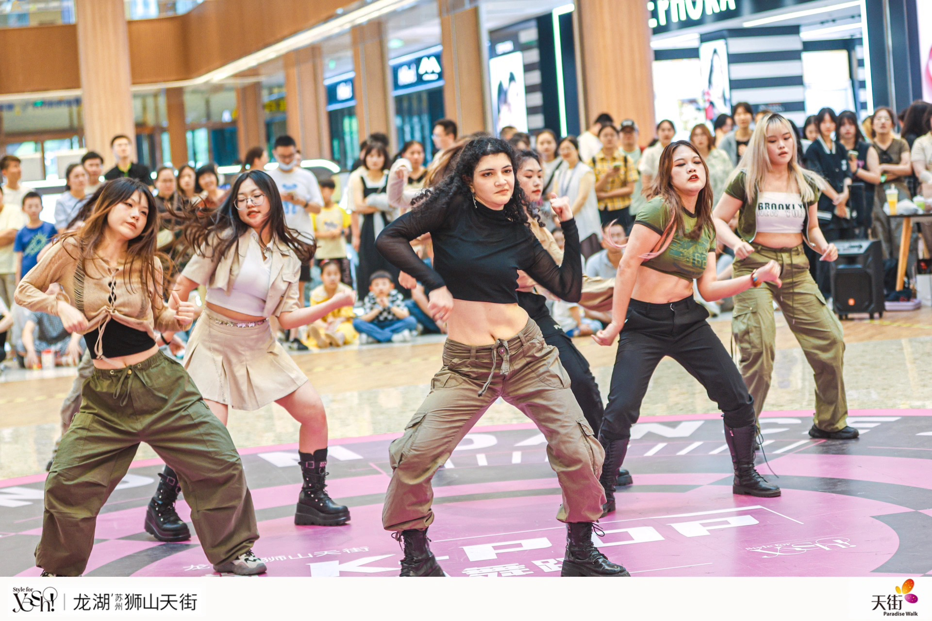 保利置业音乐节更多高清无水印照片请关注活动汪_美女头像真人