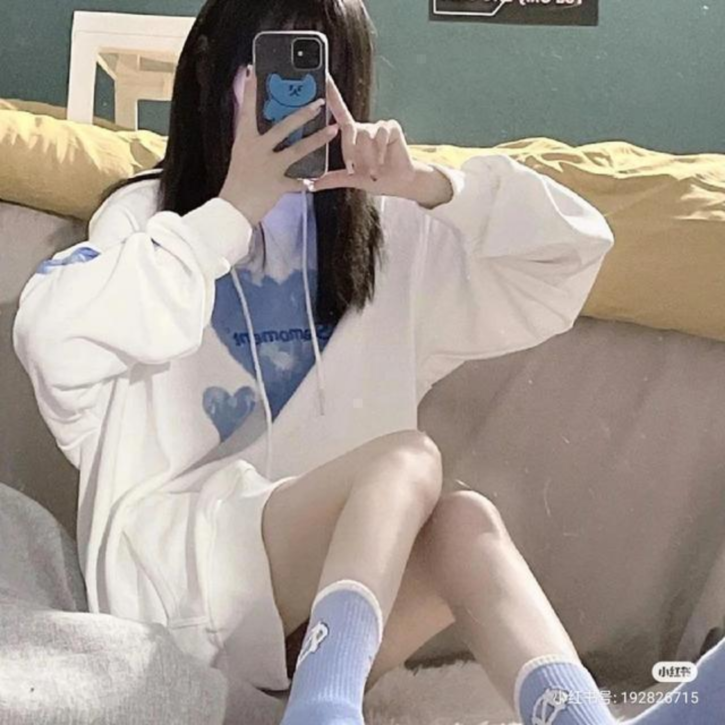 被带去给兄弟一起操美女照片手机挡脸头像