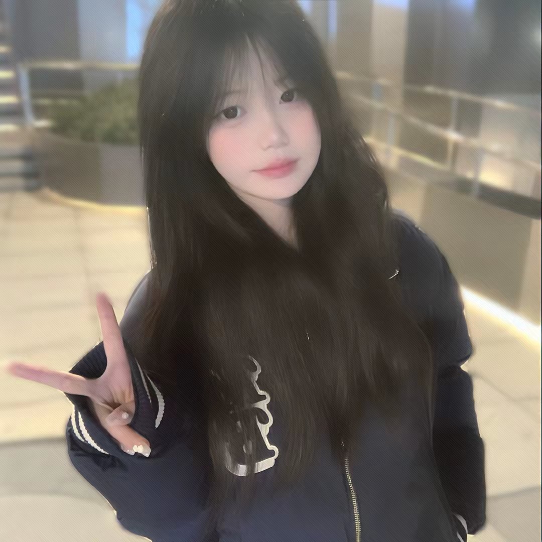 美女时尚街拍_美女自拍背影微信头像
