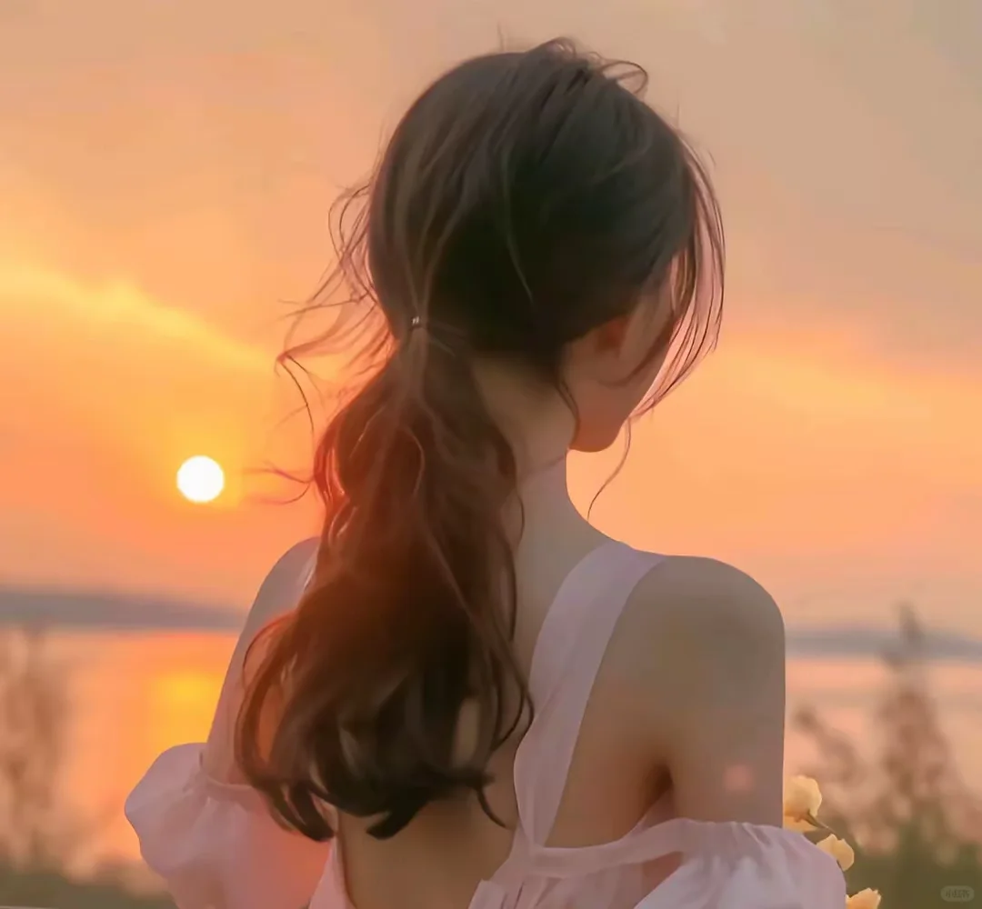 清新明媚的春日头像真人男头女头今日头条_美女头像背影